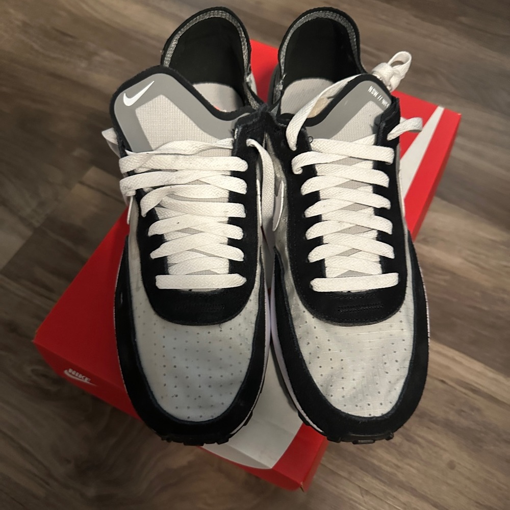 Nike Waffle Sneakers